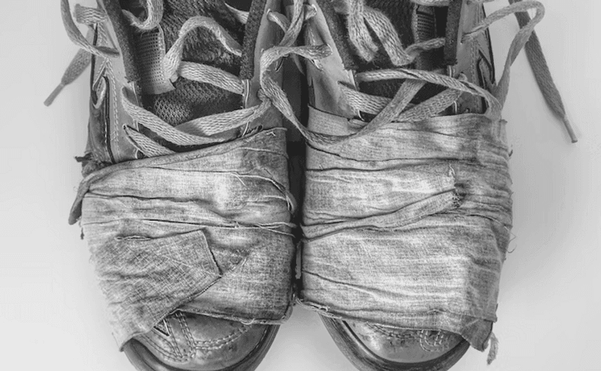 Votre douleur au genou pourrait-elle venir... de vos chaussures ?