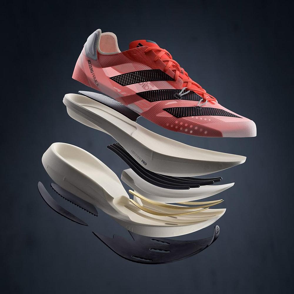 Chaussures à plaque carbone : pour quels coureurs et quels gains réels ?